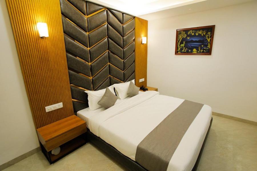 Hotel The Grand Indore Exterior foto